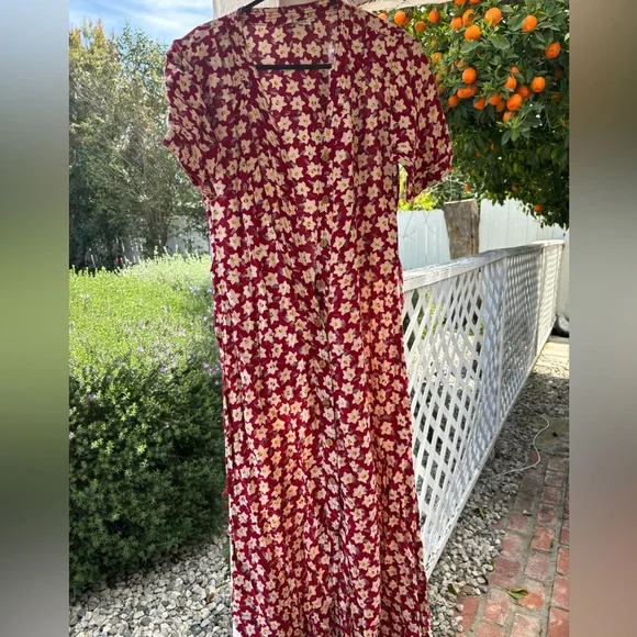 Anja B | Dresses | Vintage Floral Summer Maxi Red Dress White Daisies Effortlessly Cute Boho Chic | Poshmark Anja B | Dresses | Vintage Floral Summer Maxi Red Dress White Daisies Effortlessly Cute Boho Chic | Poshmark